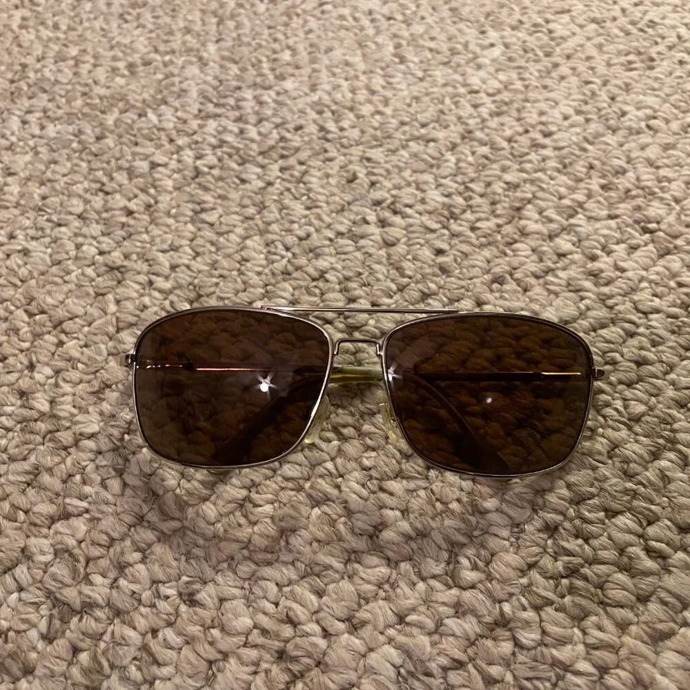 Suncloud Men's Gold Aviator Sunglasses with Hard Case One Size (Like New) - Picture 2 of 5
